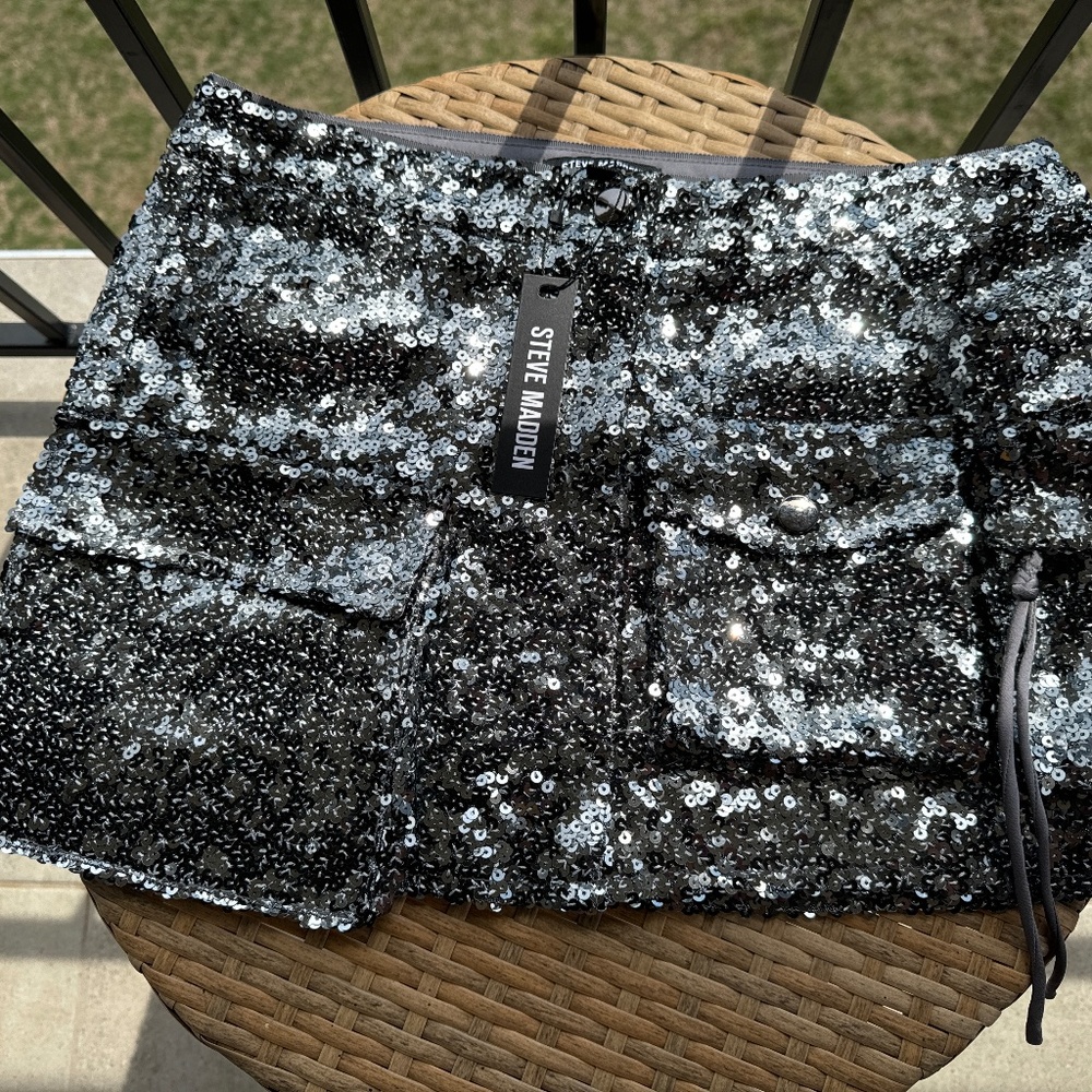 Steve Madden mini skirt